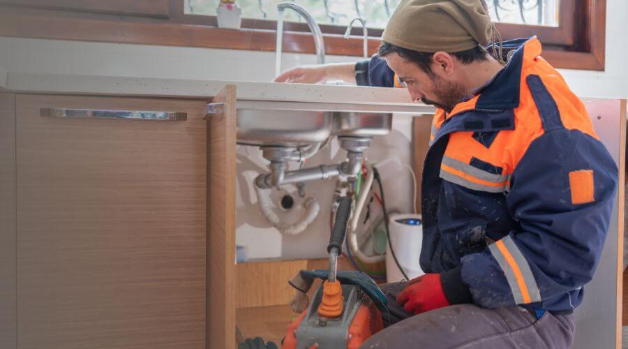 Expert burst pipe repair services in Keystone Heights, FL